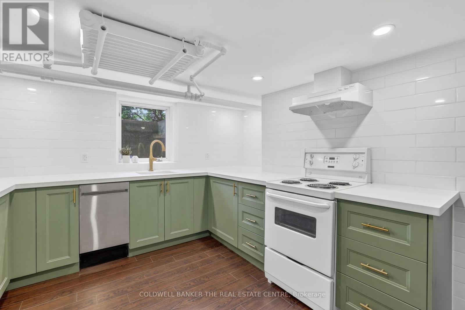 B - 93b Douglas Crescent, Toronto, Ontario M4W 2E6 - Photo 10 - C13435208