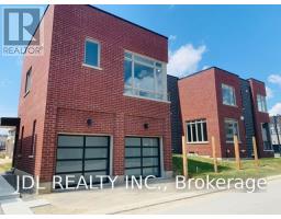 COACH HOUSE - 26 CALLISTO LANE, Richmond Hill, Ontario