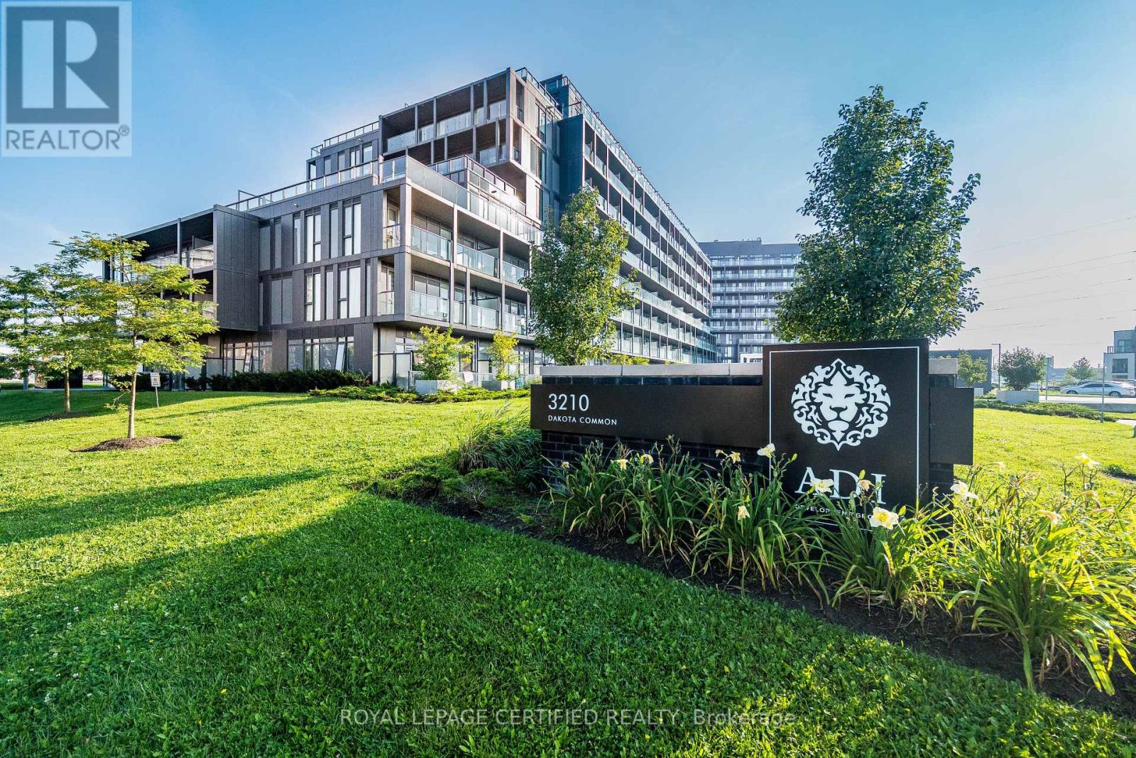 A410 - 3210 DAKOTA COMMON, Burlington, Ontario