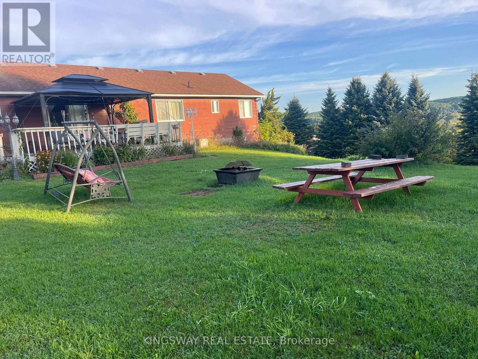 30 MOUNTAINVIEW ROAD, Mulmur, Ontario