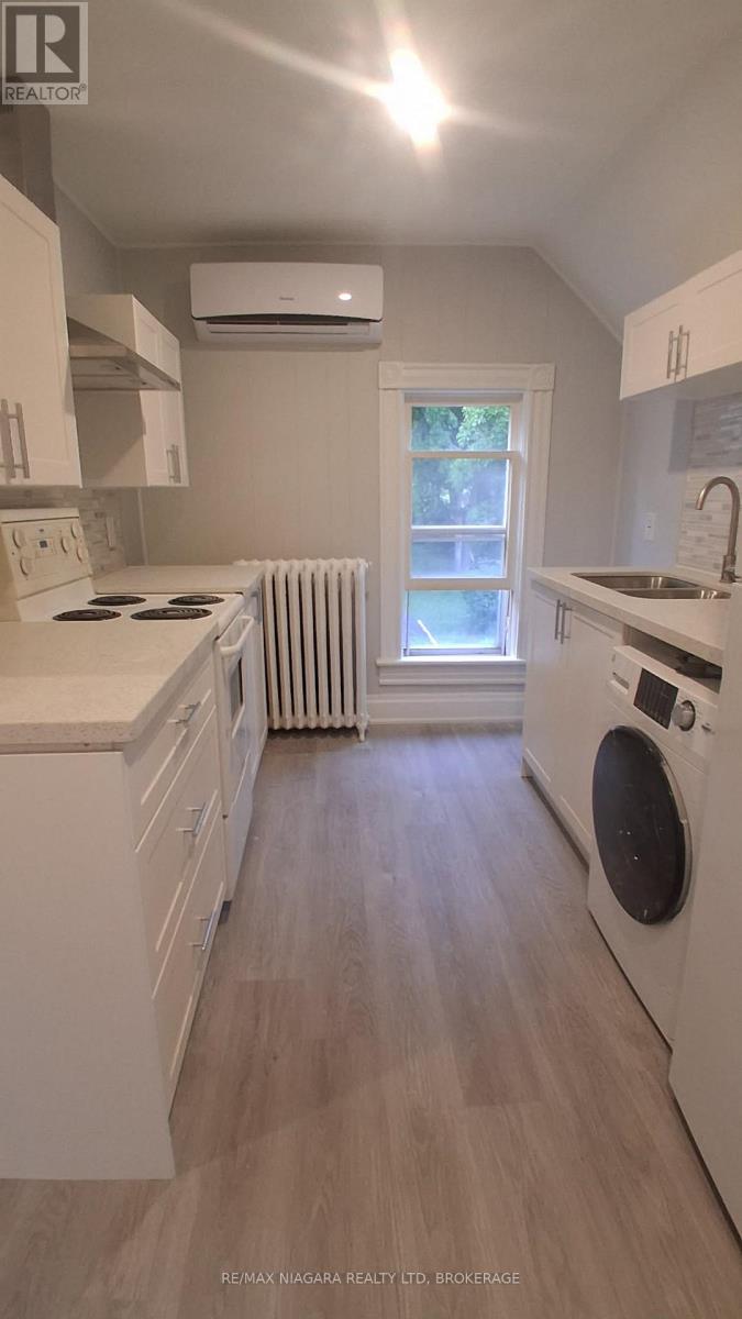2ND FLOOR - 6083 BARKER STREET, Niagara Falls, Ontario
