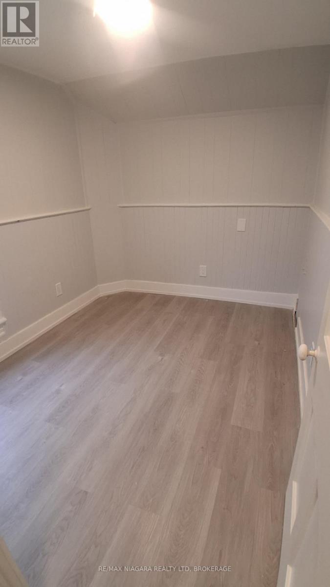 2nd Floor - 6083 Barker Street, Niagara Falls, Ontario  L2G 1Y5 - Photo 10 - X13806904