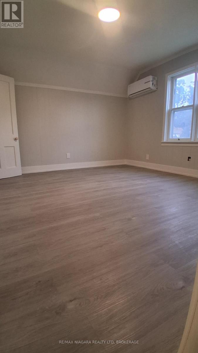 2nd Floor - 6083 Barker Street, Niagara Falls, Ontario  L2G 1Y5 - Photo 7 - X13806904