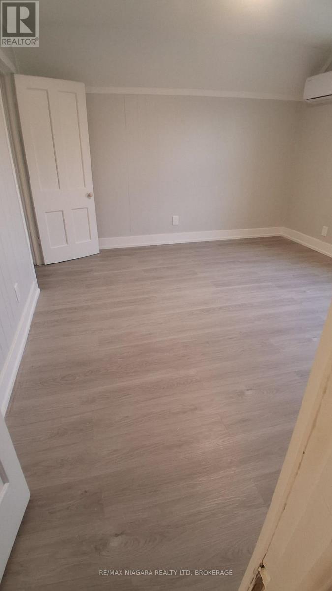2nd Floor - 6083 Barker Street, Niagara Falls, Ontario  L2G 1Y5 - Photo 8 - X13806904