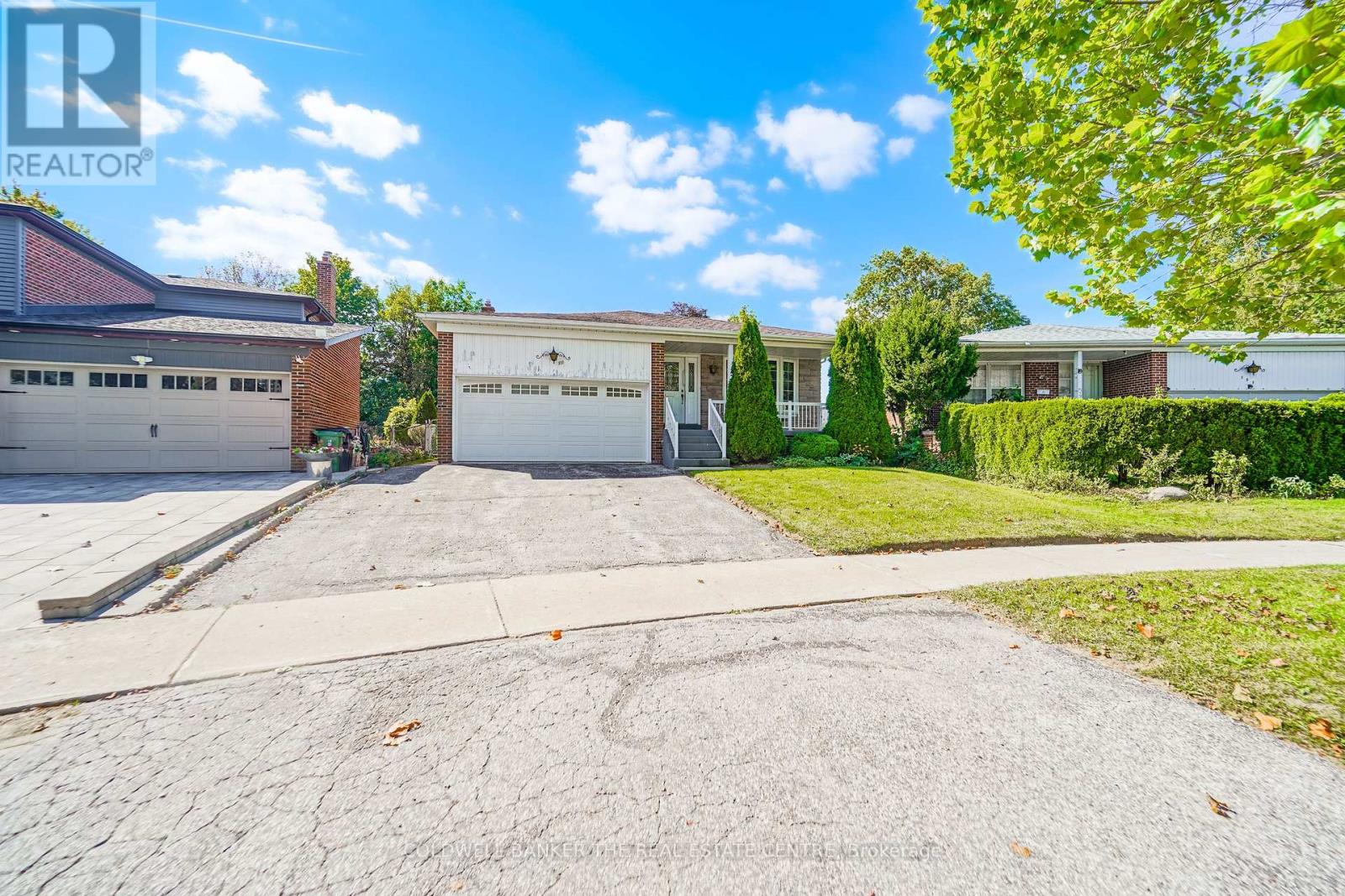 111 Briarscross Boulevard, Toronto, Ontario  M1S 3K6 - Photo 2 - E13806912