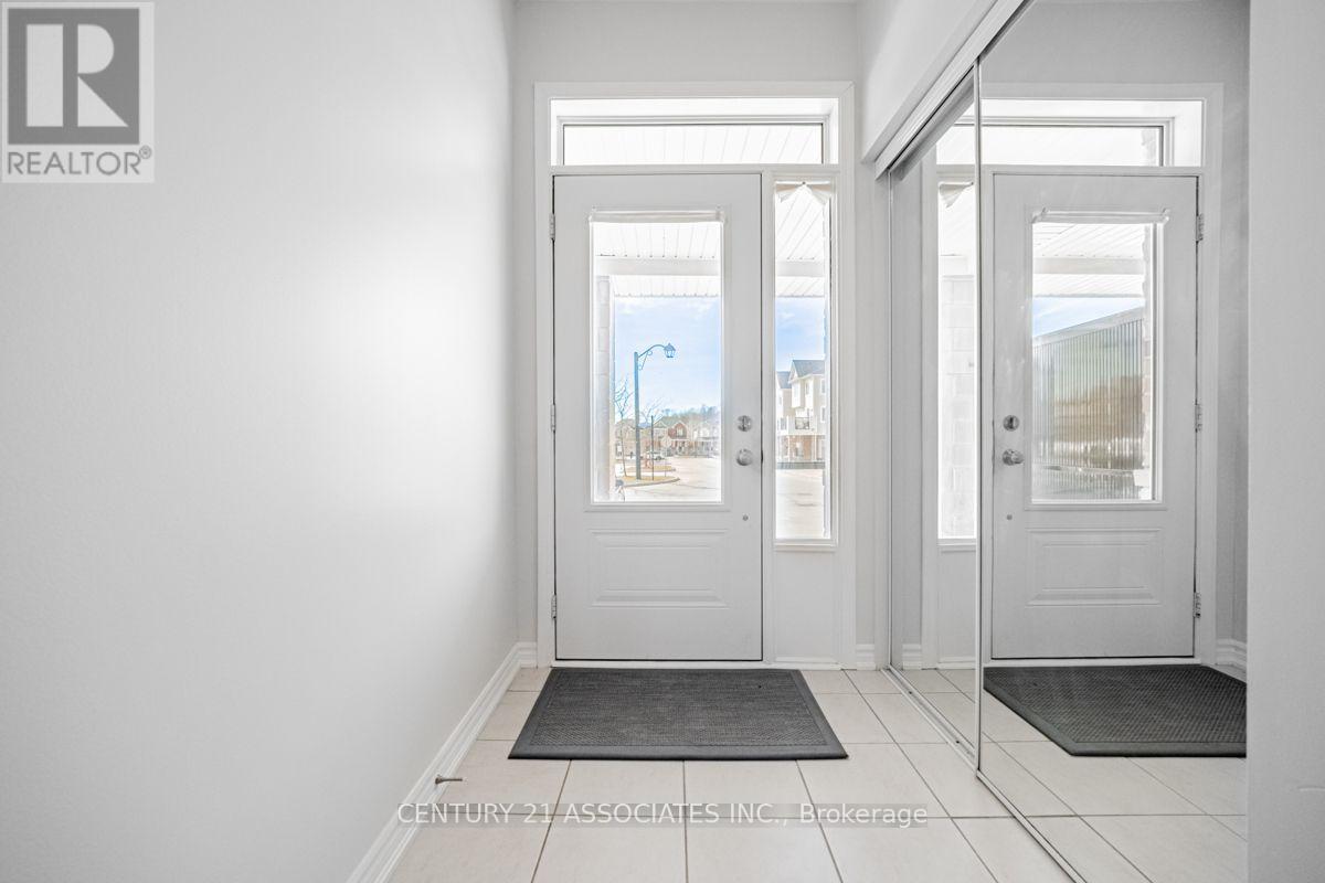 62 - 130 Daylily Lane, Kitchener, Ontario  N2R 0L7 - Photo 4 - X13806910