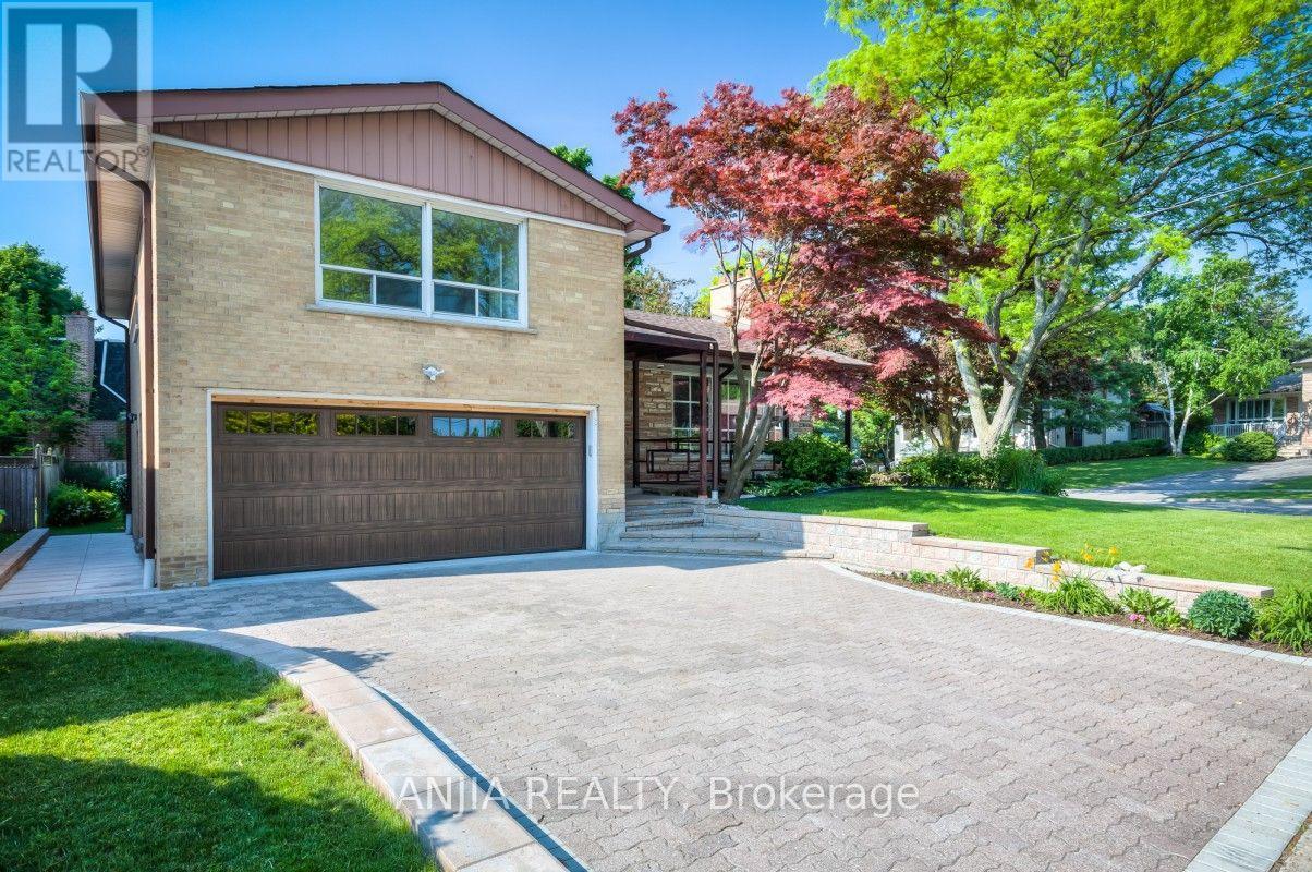 17 Ealing Drive, Toronto, Ontario  M2L 2R4 - Photo 2 - C13806918