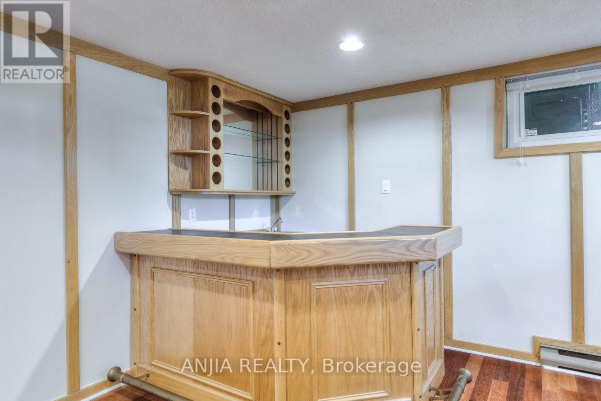 17 Ealing Drive, Toronto, Ontario  M2L 2R4 - Photo 31 - C13806918