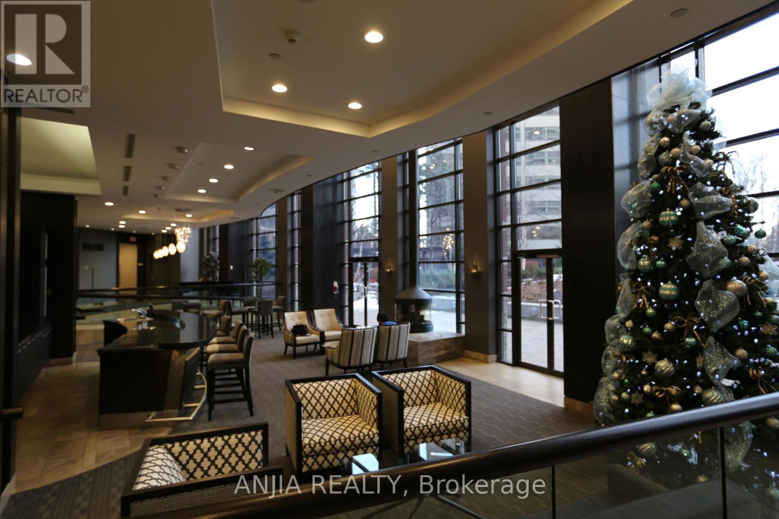 33 Sheppard Avenue E, Toronto, Ontario M2N 7K1 - Photo 3 - C13806932