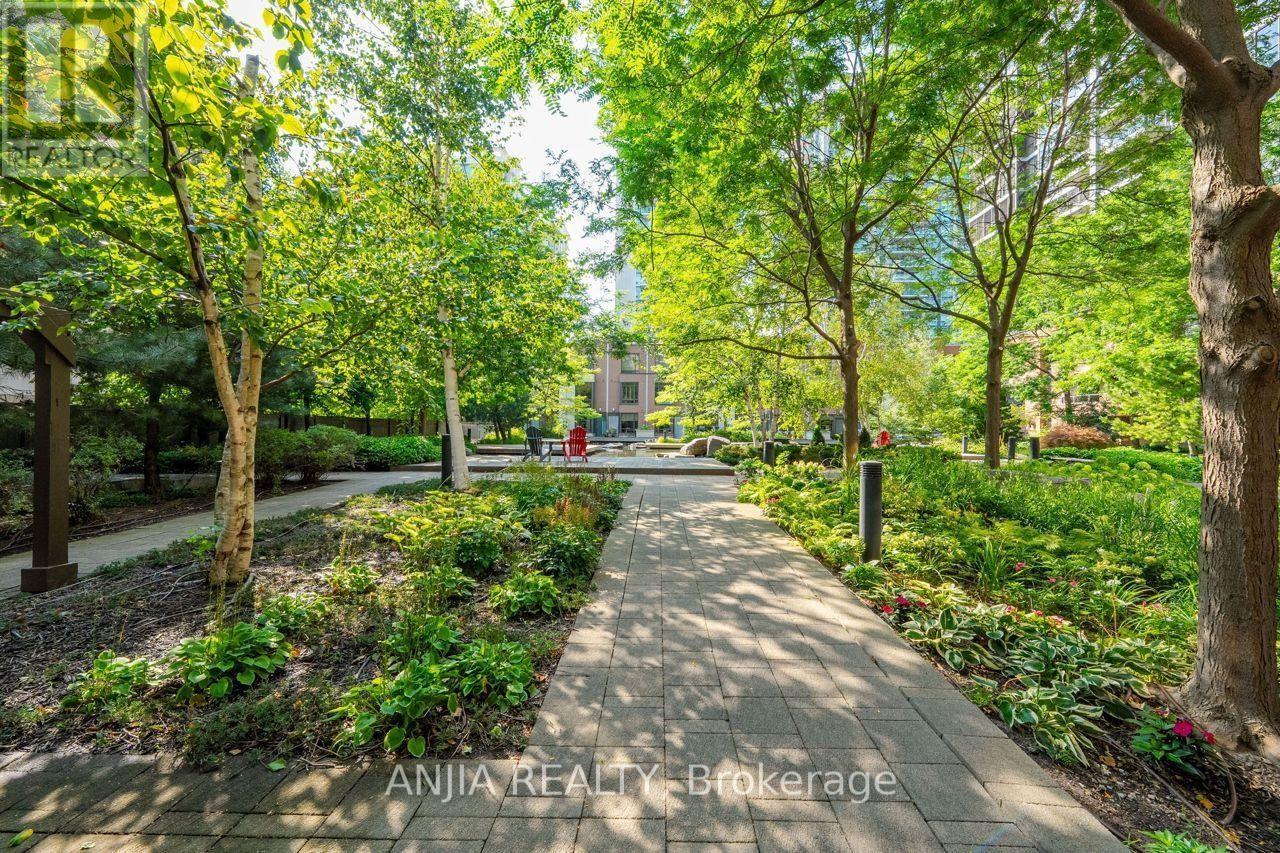 2010 - 33 Sheppard Avenue, Toronto, Ontario  M2N 7K1 - Photo 6 - C13806954