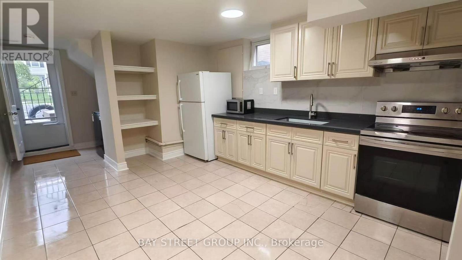 Ground Floor - 118 Hildenboro Square, Toronto, Ontario  M1W 1Y3 - Photo 13 - E13806934