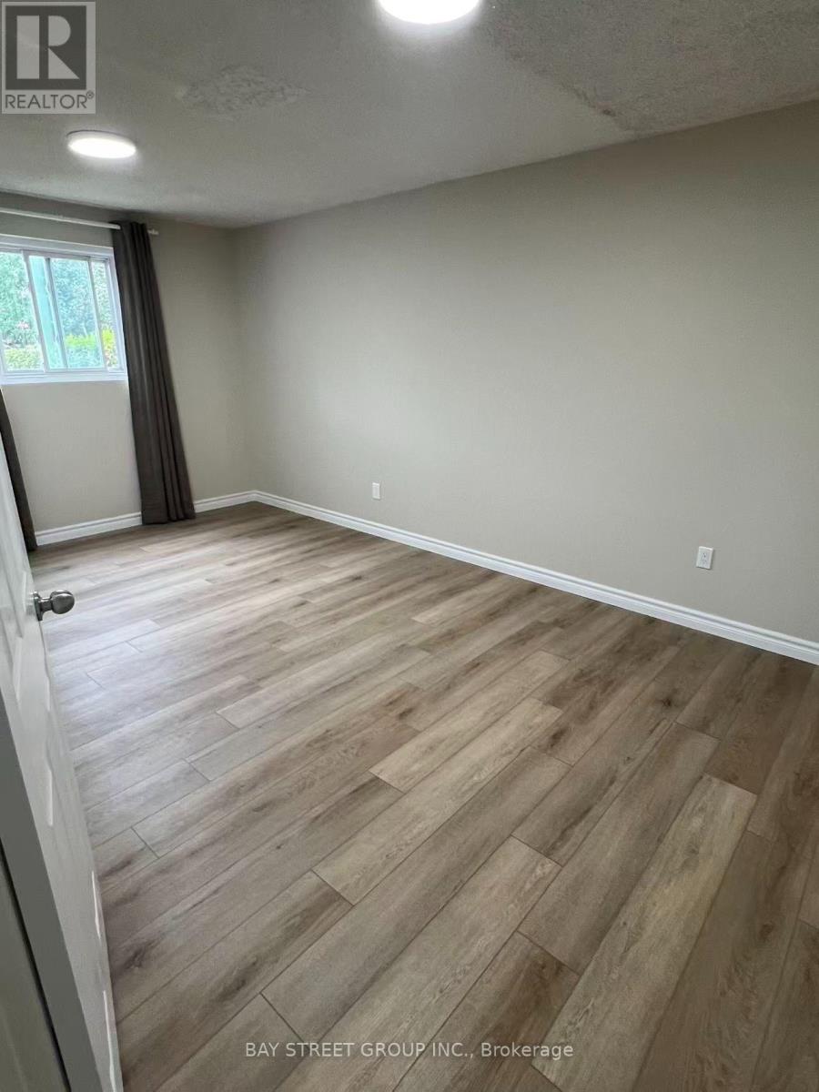 Ground Floor - 118 Hildenboro Square, Toronto, Ontario  M1W 1Y3 - Photo 2 - E13806934