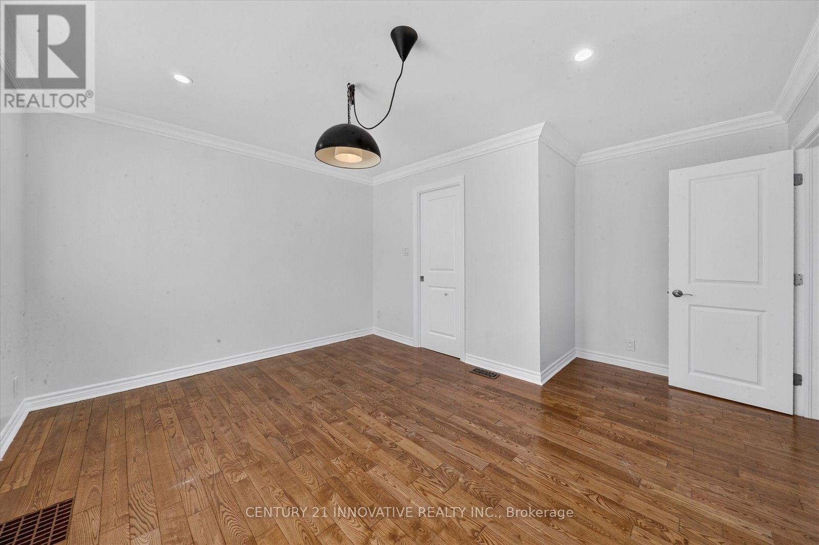 Main - 68 Cree Avenue N, Toronto, Ontario  M1M 1Z6 - Photo 7 - E13806938
