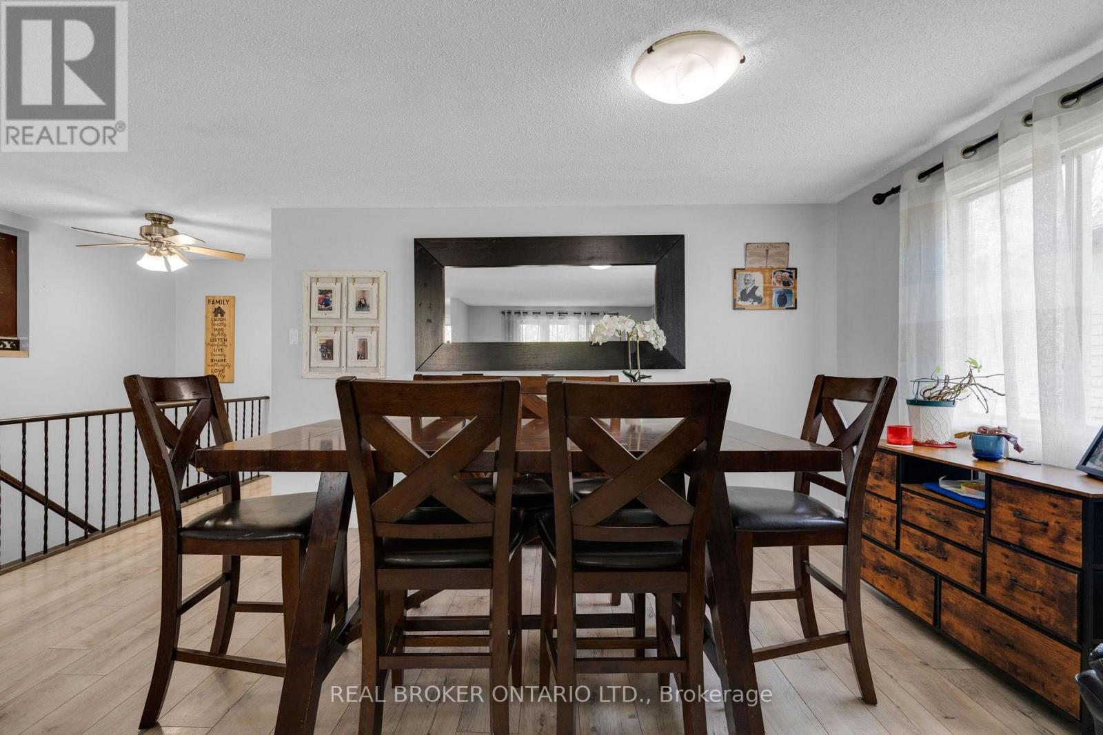 37 Hickling Trail, Barrie, Ontario  L4M 5S5 - Photo 10 - S13790642