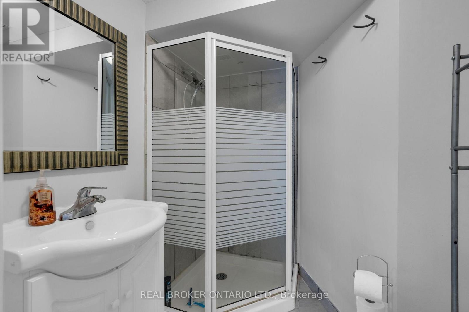 37 Hickling Trail, Barrie, Ontario  L4M 5S5 - Photo 33 - S13790642