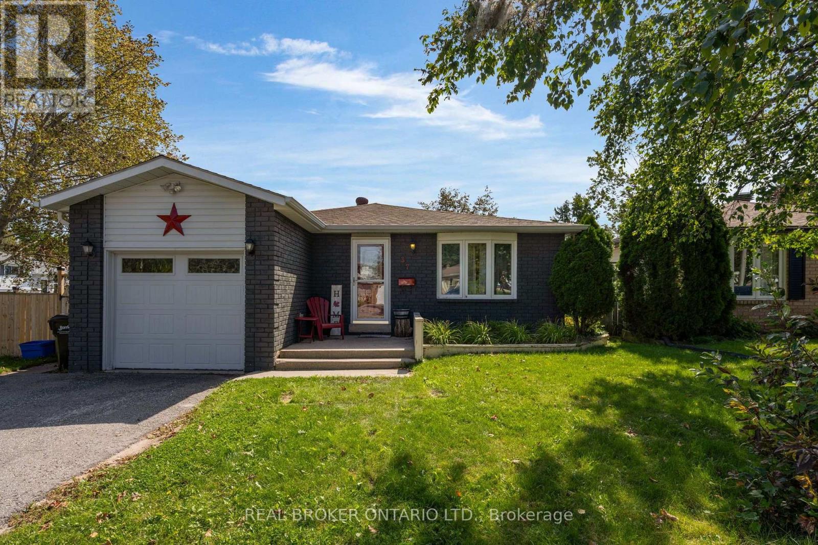 37 Hickling Trail, Barrie, Ontario  L4M 5S5 - Photo 41 - S13790642