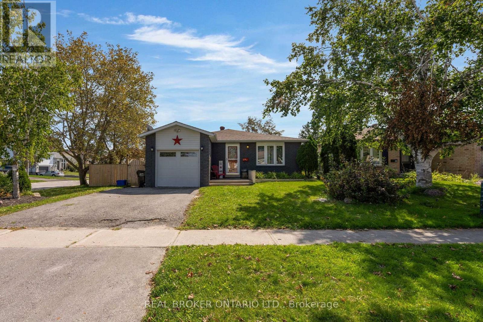 37 Hickling Trail, Barrie, Ontario  L4M 5S5 - Photo 44 - S13790642