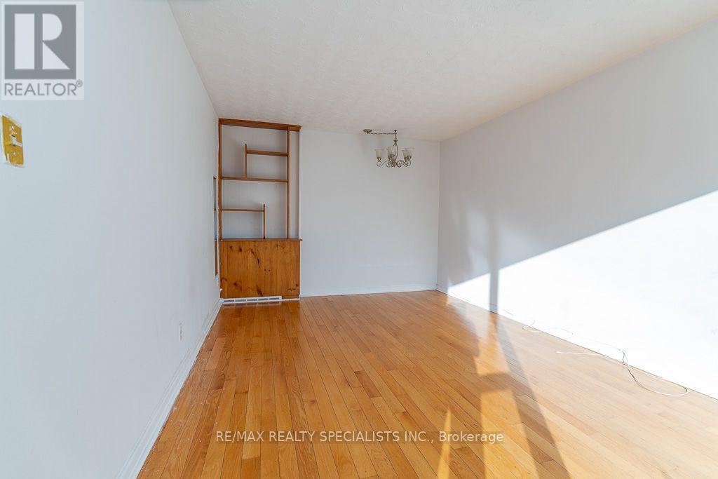 17 Huddleston Court, Toronto, Ontario  M1L 4L1 - Photo 10 - E13797766
