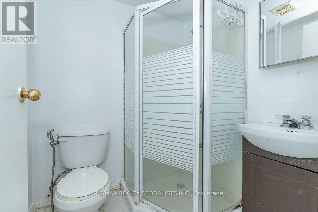 17 Huddleston Court, Toronto, Ontario  M1L 4L1 - Photo 37 - E13797766