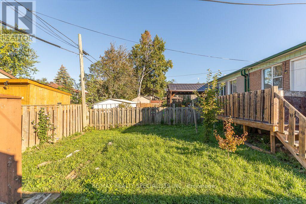 17 Huddleston Court, Toronto, Ontario  M1L 4L1 - Photo 44 - E13797766