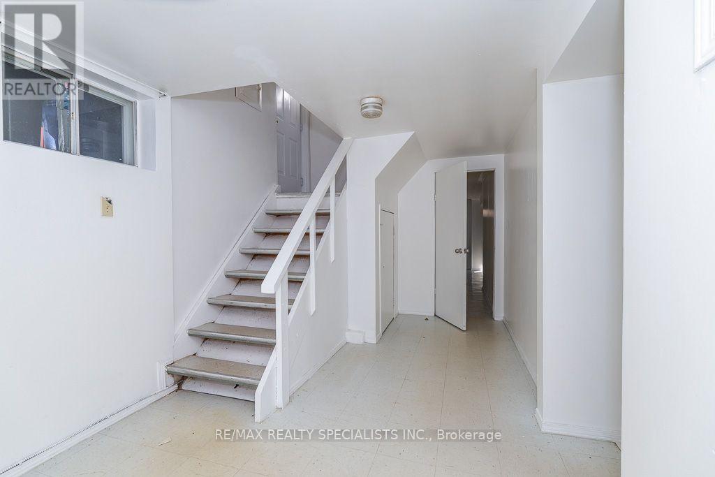 17 Huddleston Court, Toronto, Ontario  M1L 4L1 - Photo 24 - E13797766