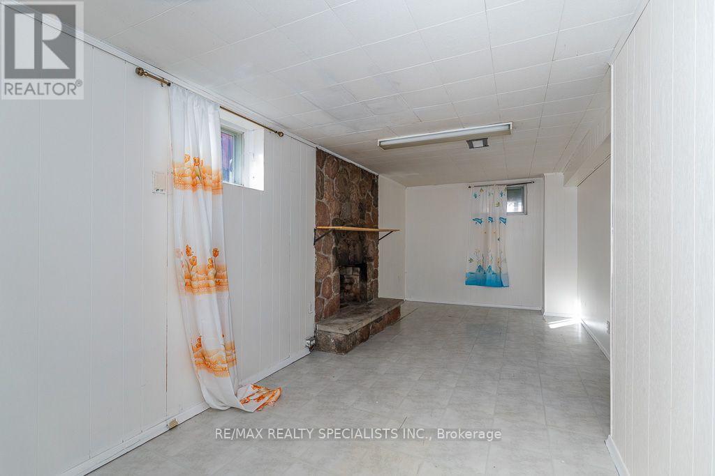 17 Huddleston Court, Toronto, Ontario  M1L 4L1 - Photo 34 - E13797766