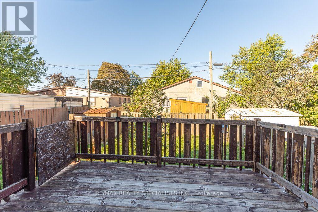 17 Huddleston Court, Toronto, Ontario  M1L 4L1 - Photo 38 - E13797766