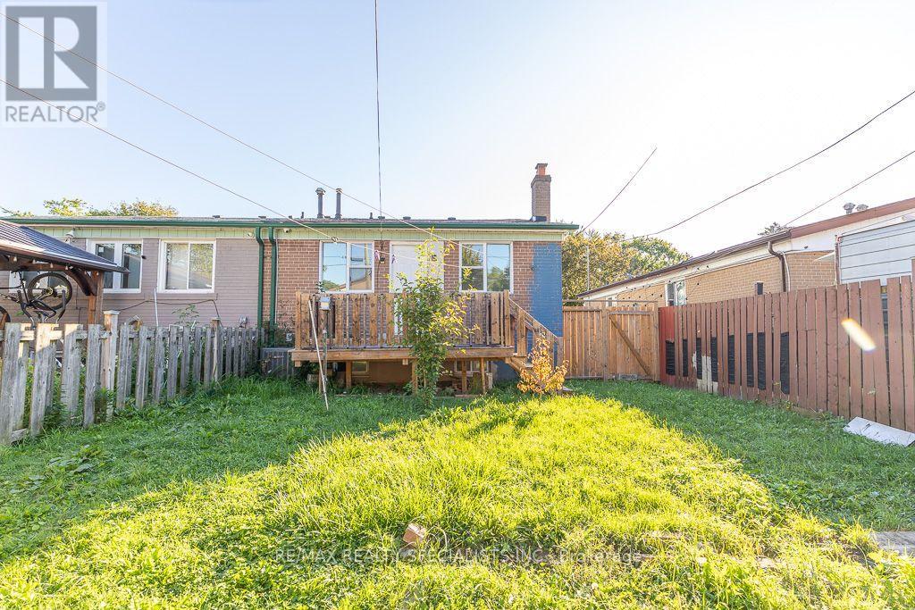 17 Huddleston Court, Toronto, Ontario  M1L 4L1 - Photo 43 - E13797766