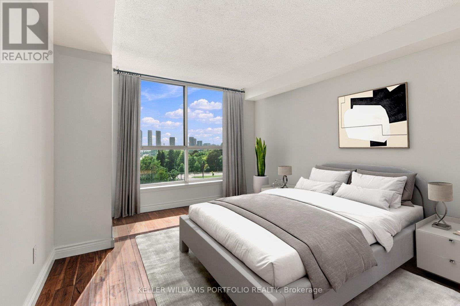 940 - 22 Southport Street, Toronto, Ontario  M6S 4Y9 - Photo 22 - W13803566