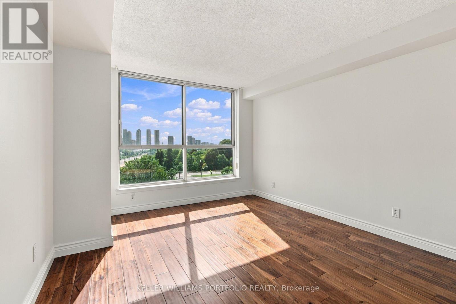 940 - 22 Southport Street, Toronto, Ontario  M6S 4Y9 - Photo 23 - W13803566