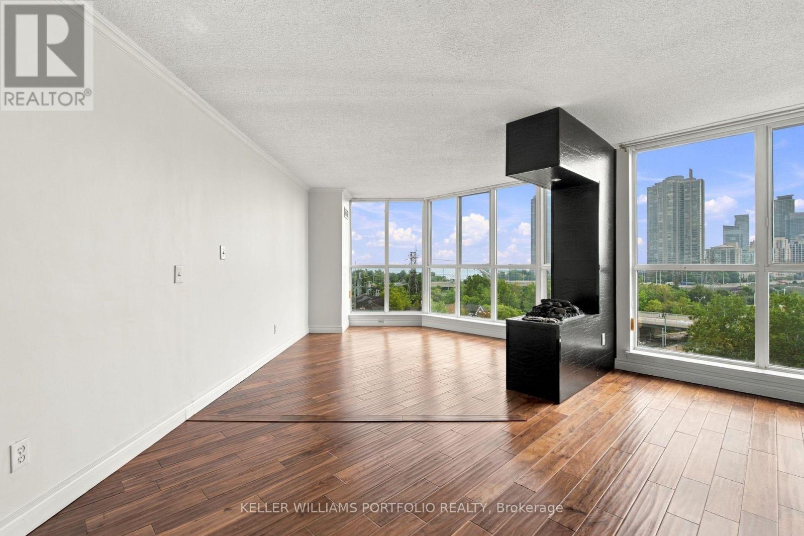 940 - 22 Southport Street, Toronto, Ontario  M6S 4Y9 - Photo 12 - W13803566
