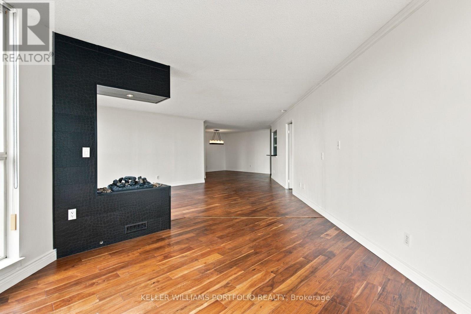 940 - 22 Southport Street, Toronto, Ontario  M6S 4Y9 - Photo 16 - W13803566