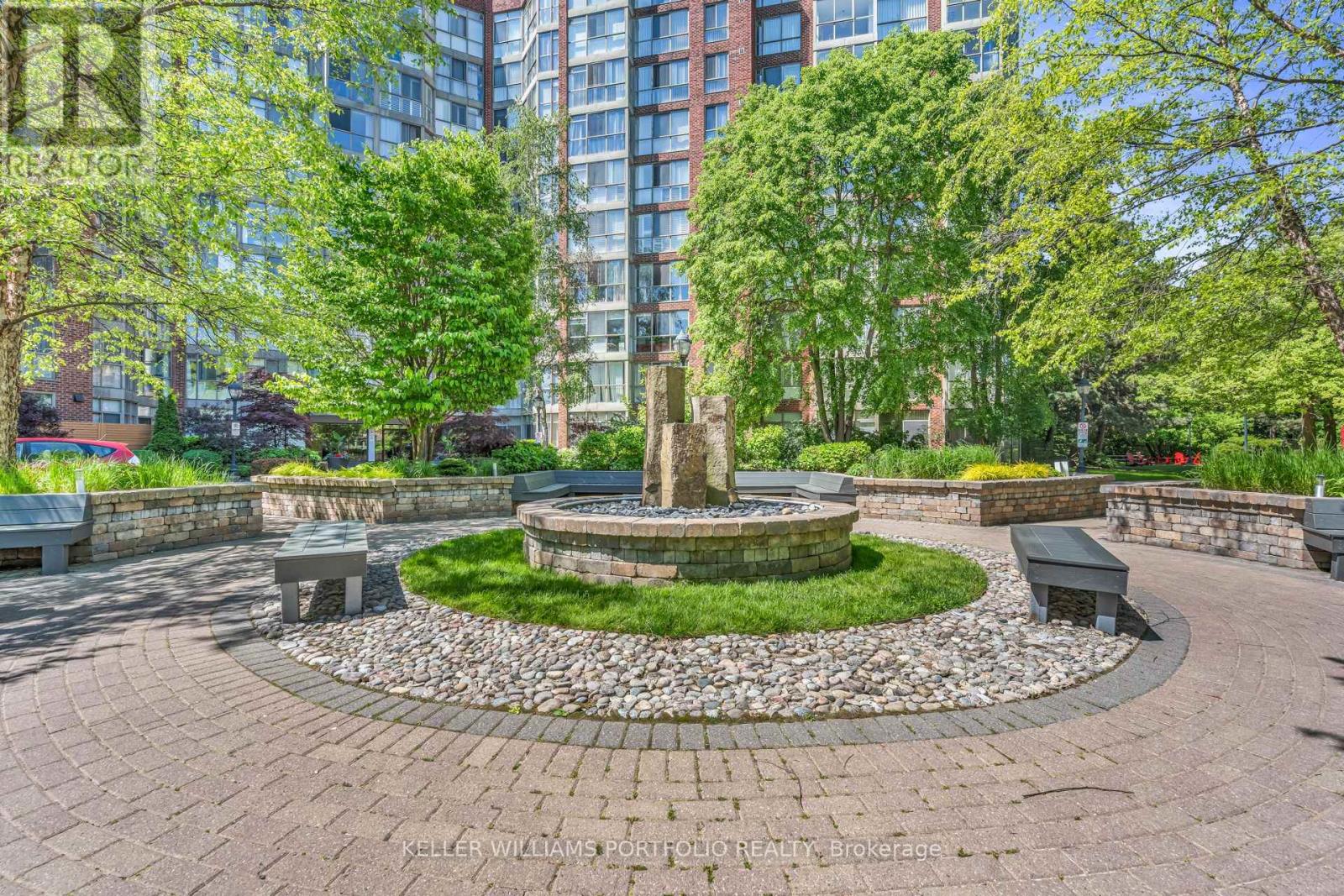 940 - 22 Southport Street, Toronto, Ontario  M6S 4Y9 - Photo 39 - W13803566