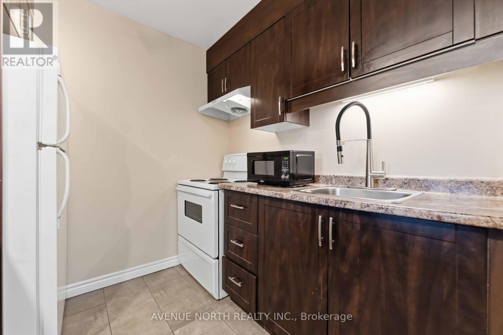 210 - 212 Viewmount Drive, Ottawa, Ontario K2E 7X2 - Photo 16 - X13806970