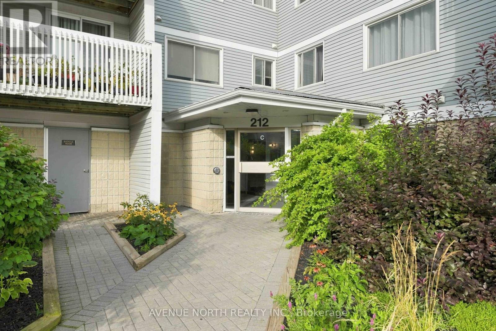 210 - 212 Viewmount Drive, Ottawa, Ontario K2E 7X2 - Photo 3 - X13806970