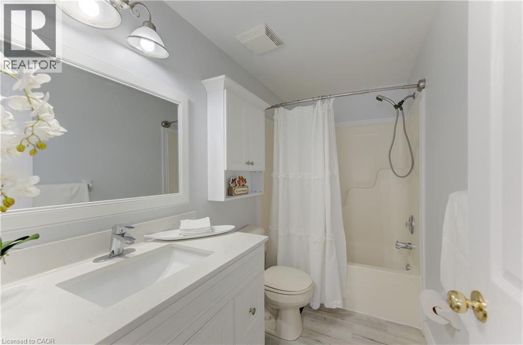 612 Brandenburg Boulevard, Waterloo, Ontario  N2T 2V3 - Photo 27 - 40859764