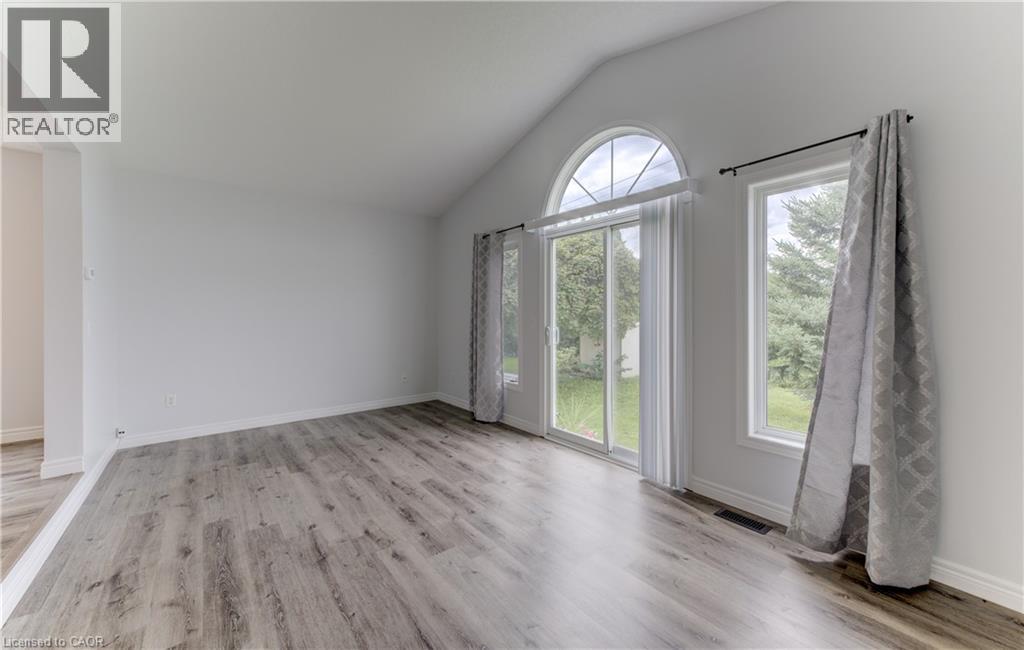 612 Brandenburg Boulevard, Waterloo, Ontario  N2T 2V3 - Photo 21 - 40859764