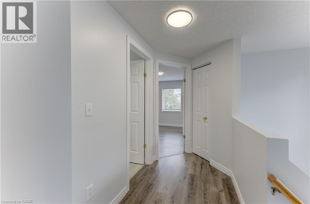 612 Brandenburg Boulevard, Waterloo, Ontario  N2T 2V3 - Photo 31 - 40859764