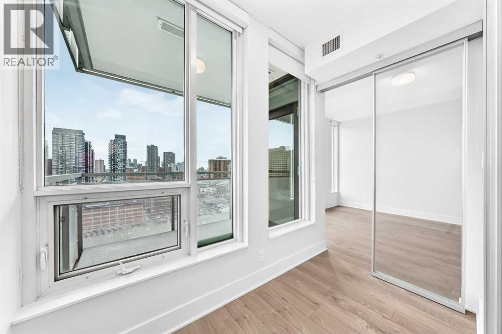1607, 901 10 Avenue SW photo 18
