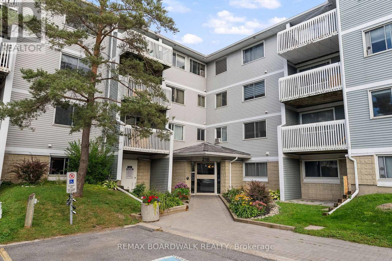 308 - 218 Viewmount Drive, Ottawa, Ontario  K2E 7X5 - Photo 1 - X13807004