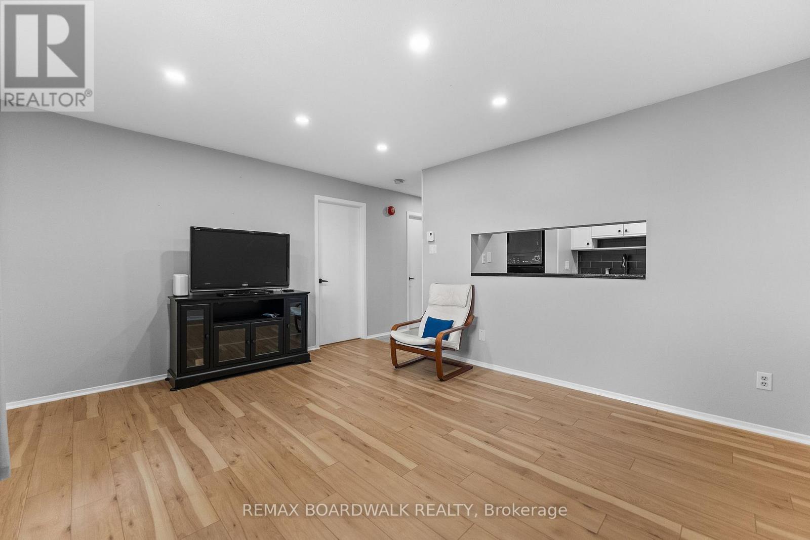 308 - 218 Viewmount Drive, Ottawa, Ontario  K2E 7X5 - Photo 10 - X13807004