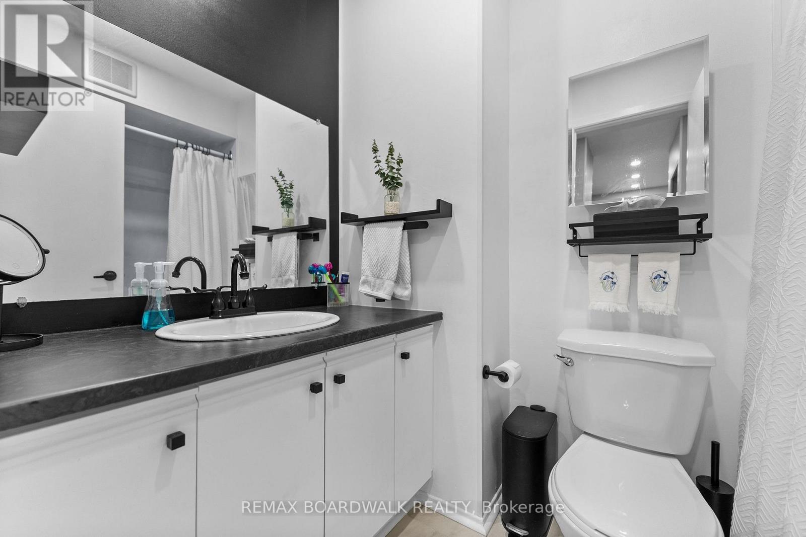 308 - 218 Viewmount Drive, Ottawa, Ontario  K2E 7X5 - Photo 16 - X13807004