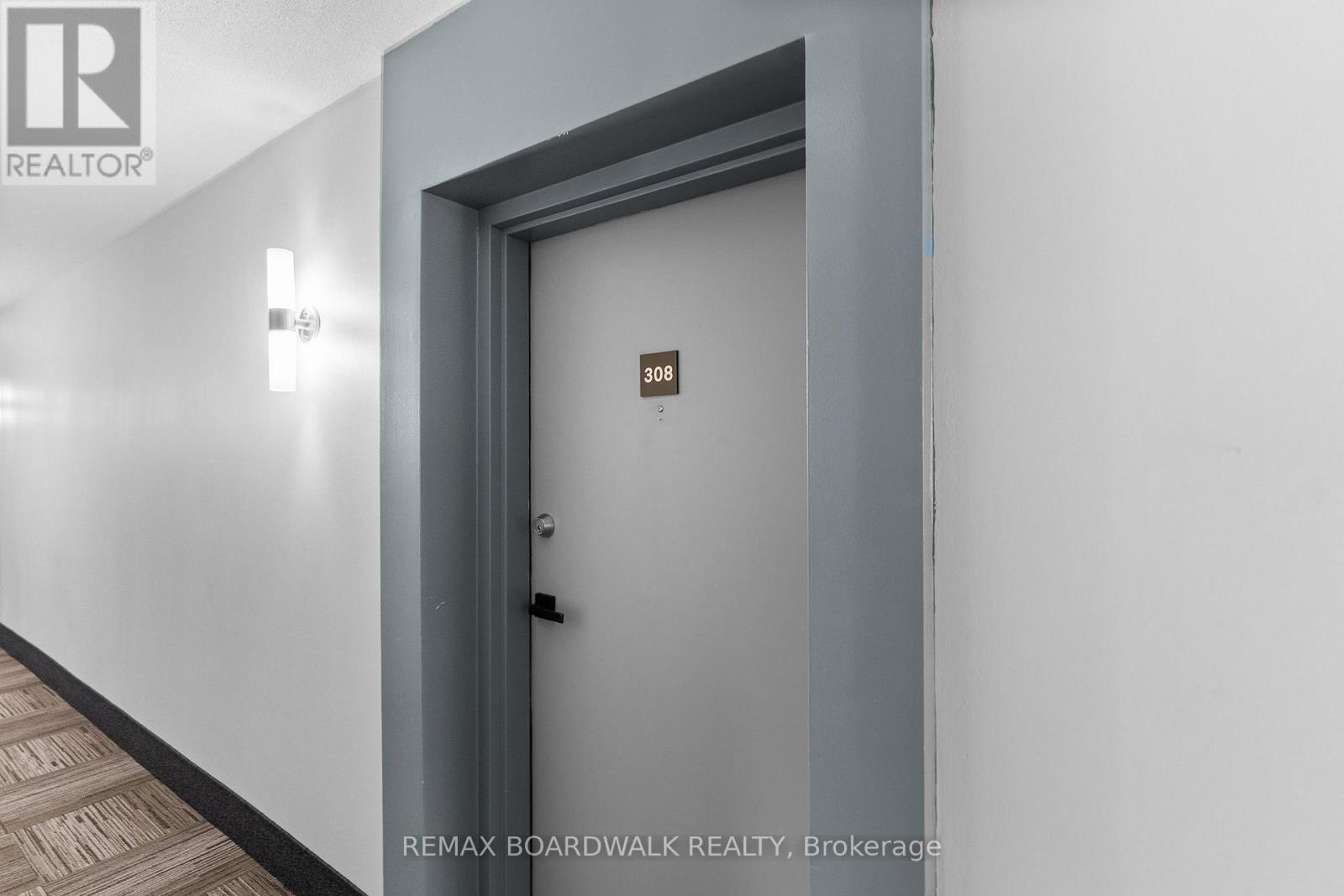308 - 218 Viewmount Drive, Ottawa, Ontario  K2E 7X5 - Photo 2 - X13807004