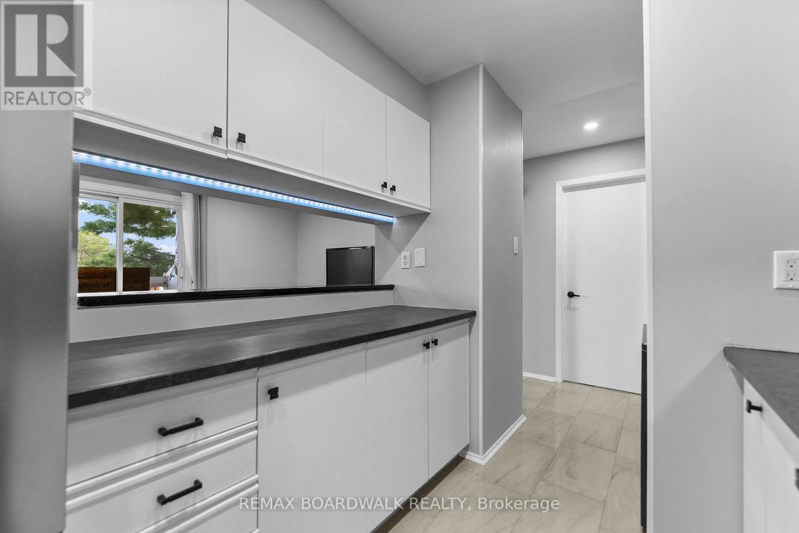 308 - 218 Viewmount Drive, Ottawa, Ontario  K2E 7X5 - Photo 5 - X13807004