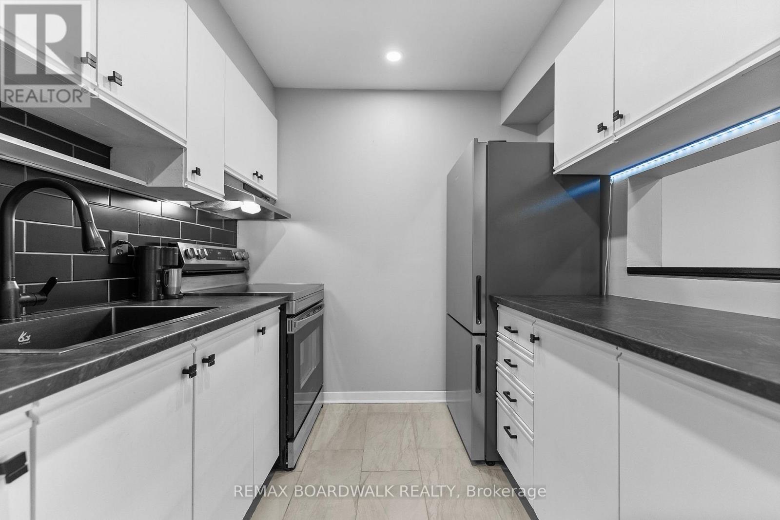 308 - 218 Viewmount Drive, Ottawa, Ontario  K2E 7X5 - Photo 6 - X13807004
