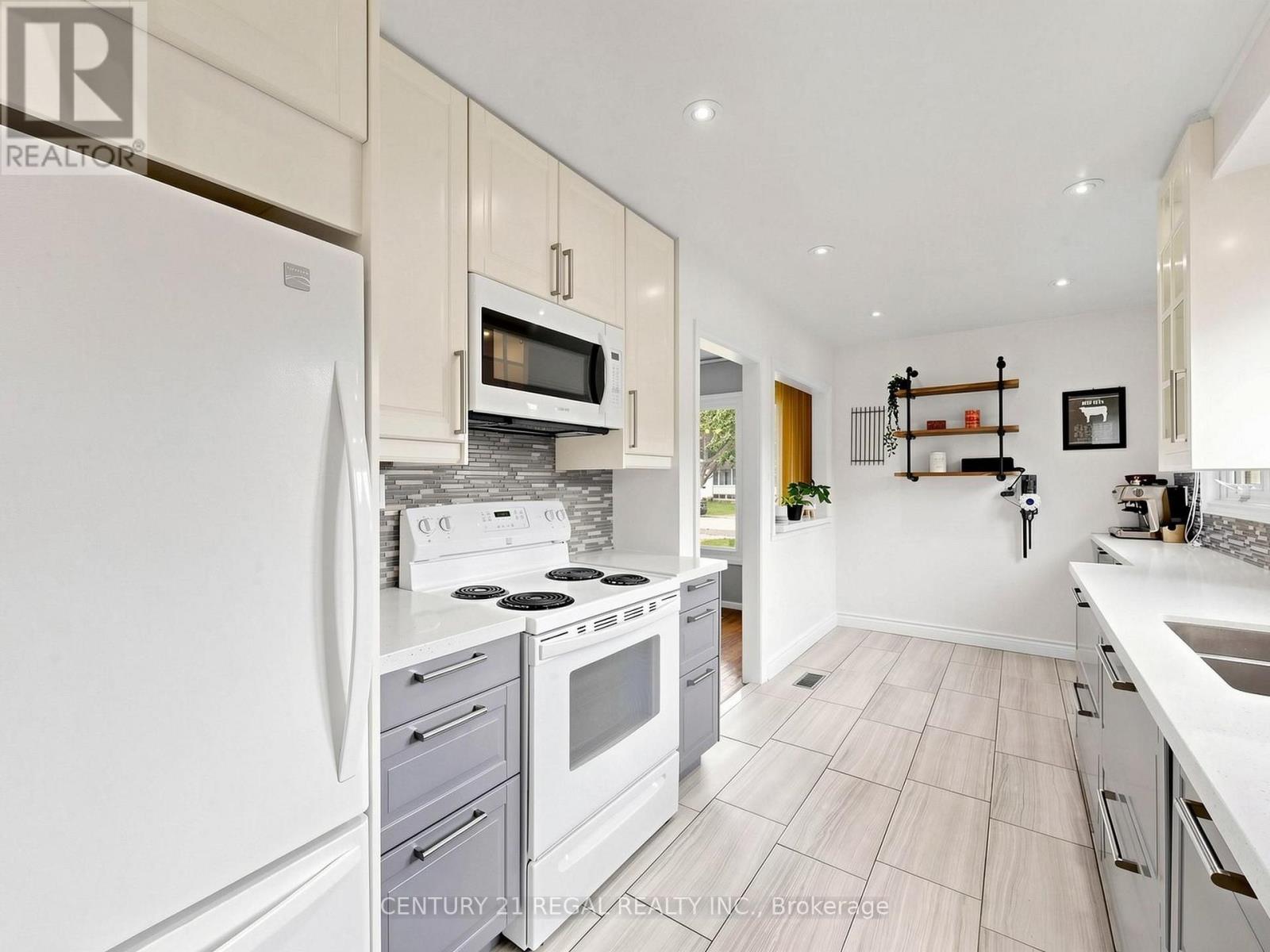 77 Billington Crescent, Toronto, Ontario  M3A 2G7 - Photo 7 - C13807000
