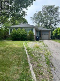 BASEMENT UNIT - 141 BRIGHTON AVENUE, Toronto, Ontario