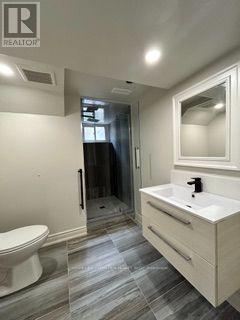 Basement Unit - 141 Brighton Avenue, Toronto (Bathurst Manor), Ontario  M3H 4E1 - Photo 11 - C13807048