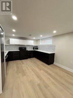 Basement Unit - 141 Brighton Avenue, Toronto (Bathurst Manor), Ontario  M3H 4E1 - Photo 25 - C13807048