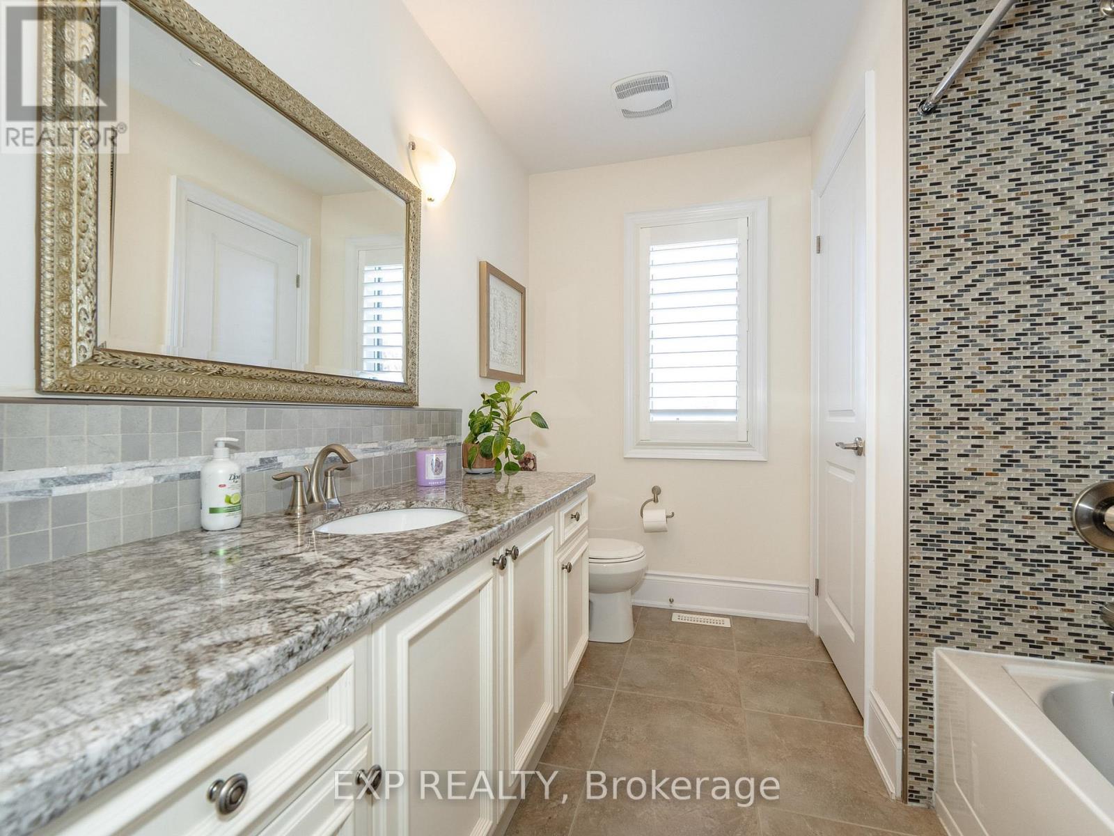 44 Philson Court, Innisfil, Ontario  L0L 1L0 - Photo 33 - N13807038
